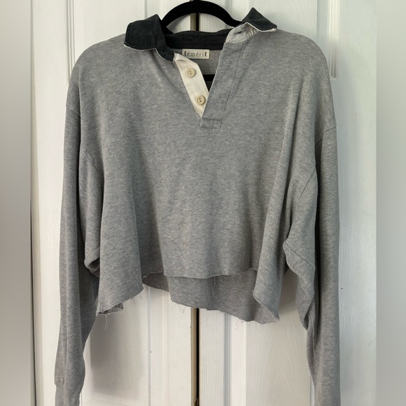 Tops - Cropped Button Up Long Sleeve